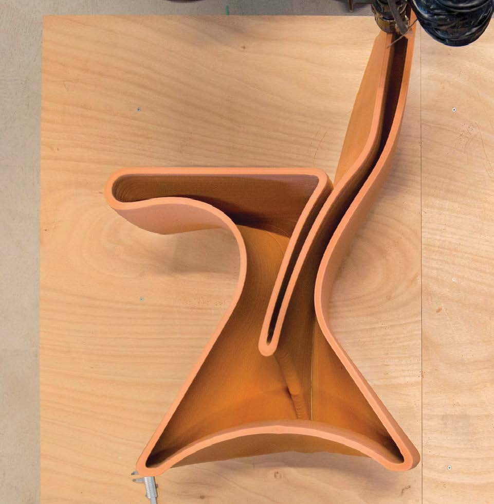 Mobilier design fabriqué à partir de plastique recyclé issu des océans. Une solution écoresponsable alliant esthétisme, durabilité et impact environnemental positif. Design furniture made from recycled ocean plastic. A sustainable solution combining aesthetics, durability, and positive environmental impact. Designmeubels gemaakt van gerecycleerd plastic uit de oceaan. Een milieuvriendelijke oplossing die stijl, duurzaamheid en ecologische impact verenigt.