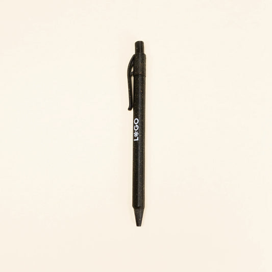 Papeterie et goodies éco-personnalisables : badges, crayons, sacs avec votre logo. Créez des supports d'entreprise durables et responsables pour une communication impactante. Eco-customizable stationery and goodies: badges, pencils, bags with your logo. Create durable, responsible corporate materials for impactful communication. Eco-personaliseerbaar briefpapier en gadgets: badges, potloden, tassen met uw logo. Creëer duurzame, verantwoorde bedrijfsmaterialen voor impactvolle communicatie.